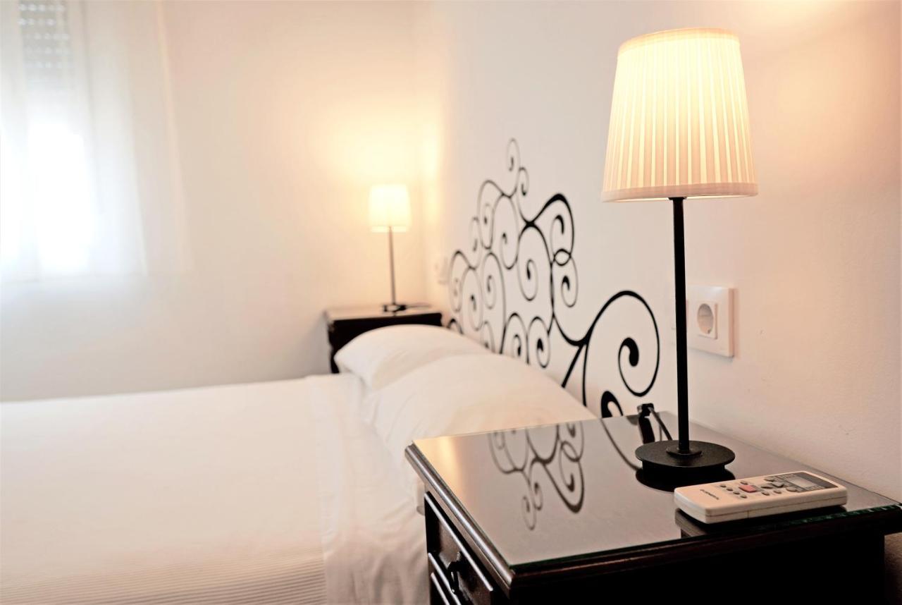 Hostal Trafalgar Барбате Екстер'єр фото